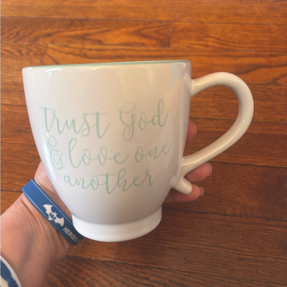 iHome ‘Trust God & Love One Another’ 18 oz. Ceramic Mug